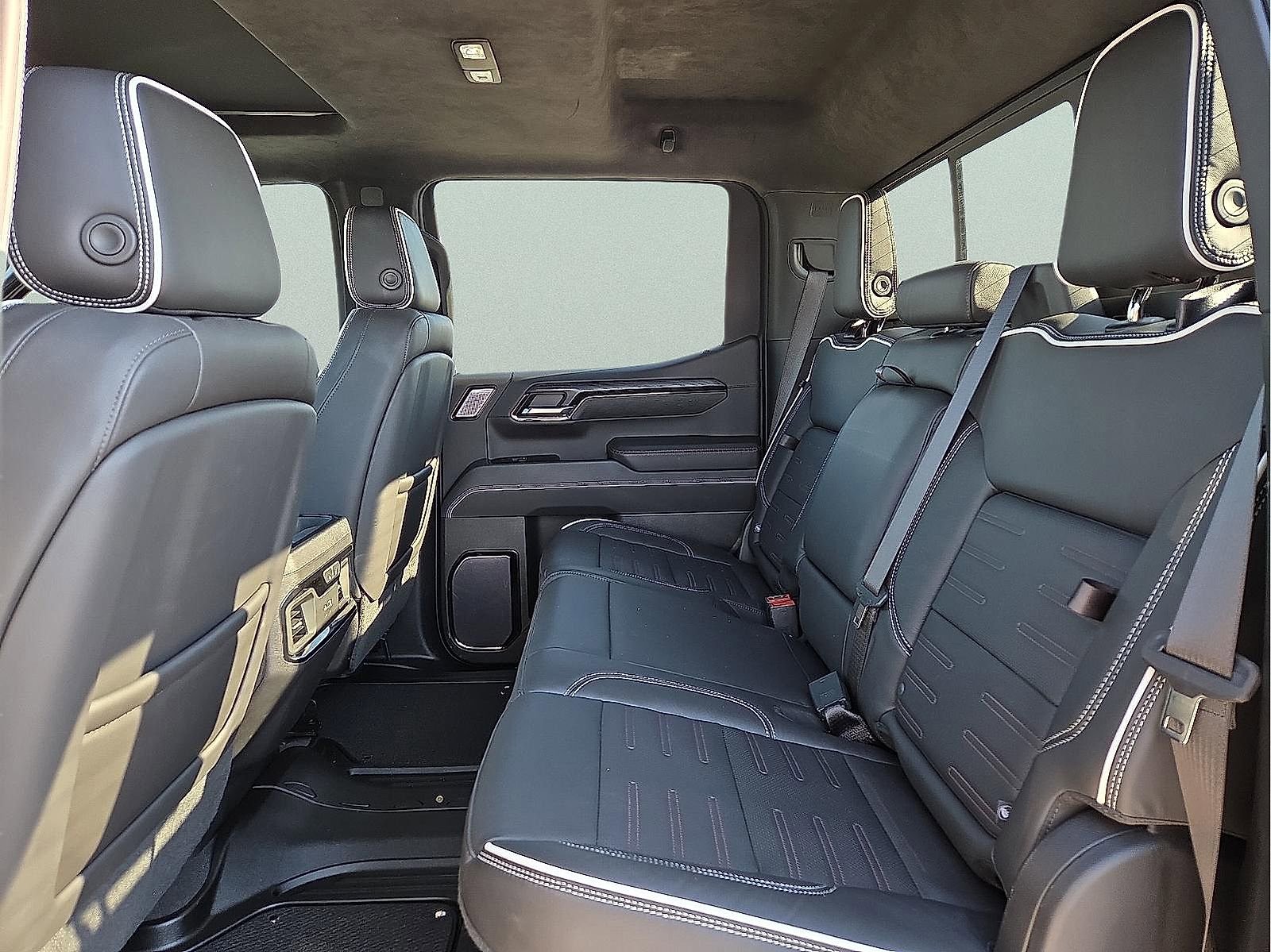 Certified 2023 GMC Sierra 1500 AT4X image 9