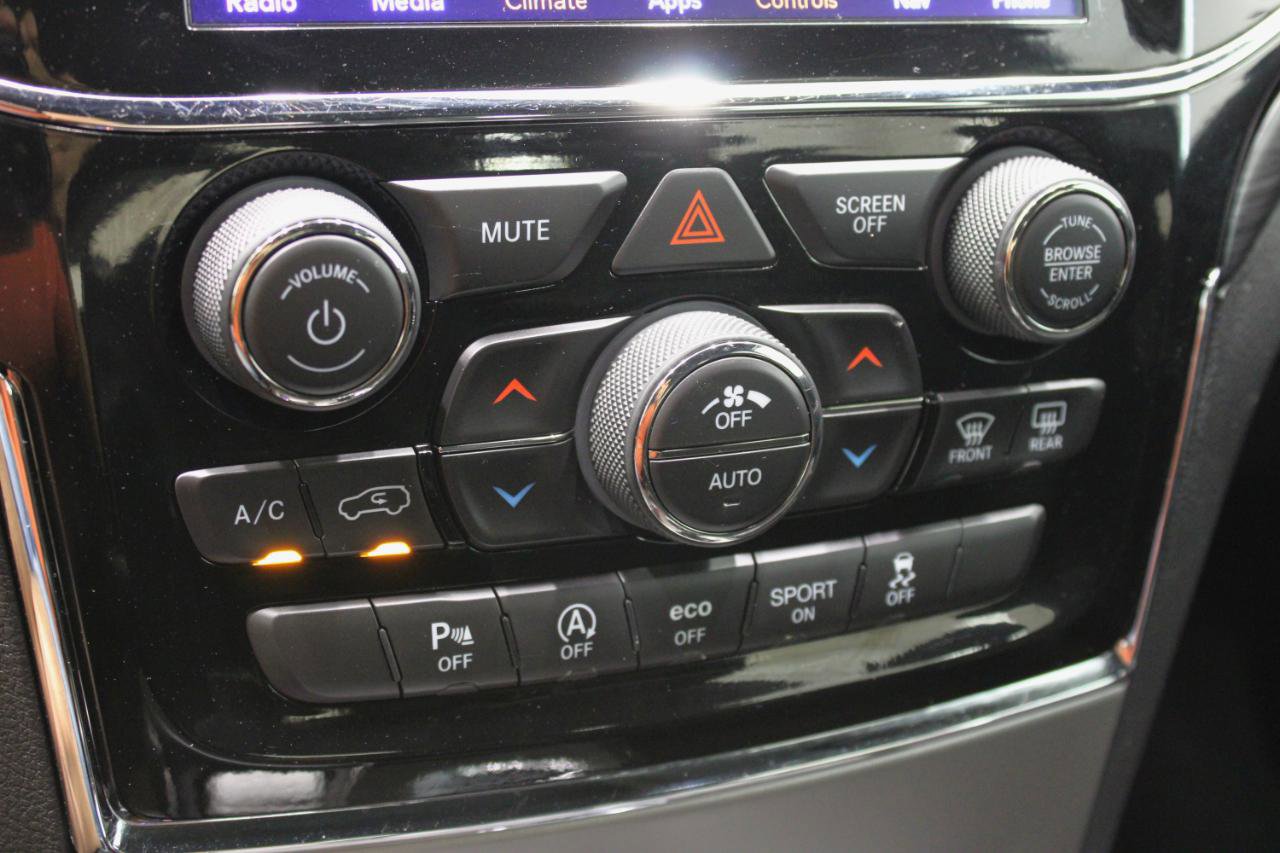 Used 2019 Jeep Grand Cherokee Altitude AWD/4WD image 66