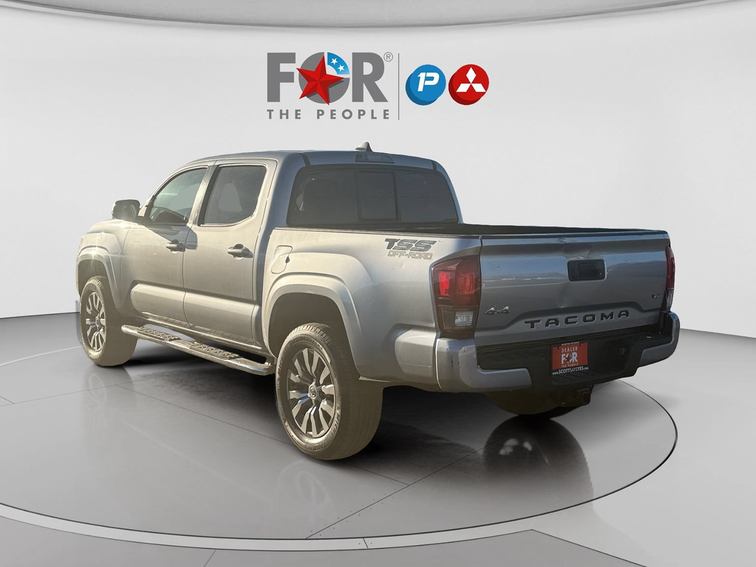Used 2021 Toyota Tacoma SR AWD/4WD image 9