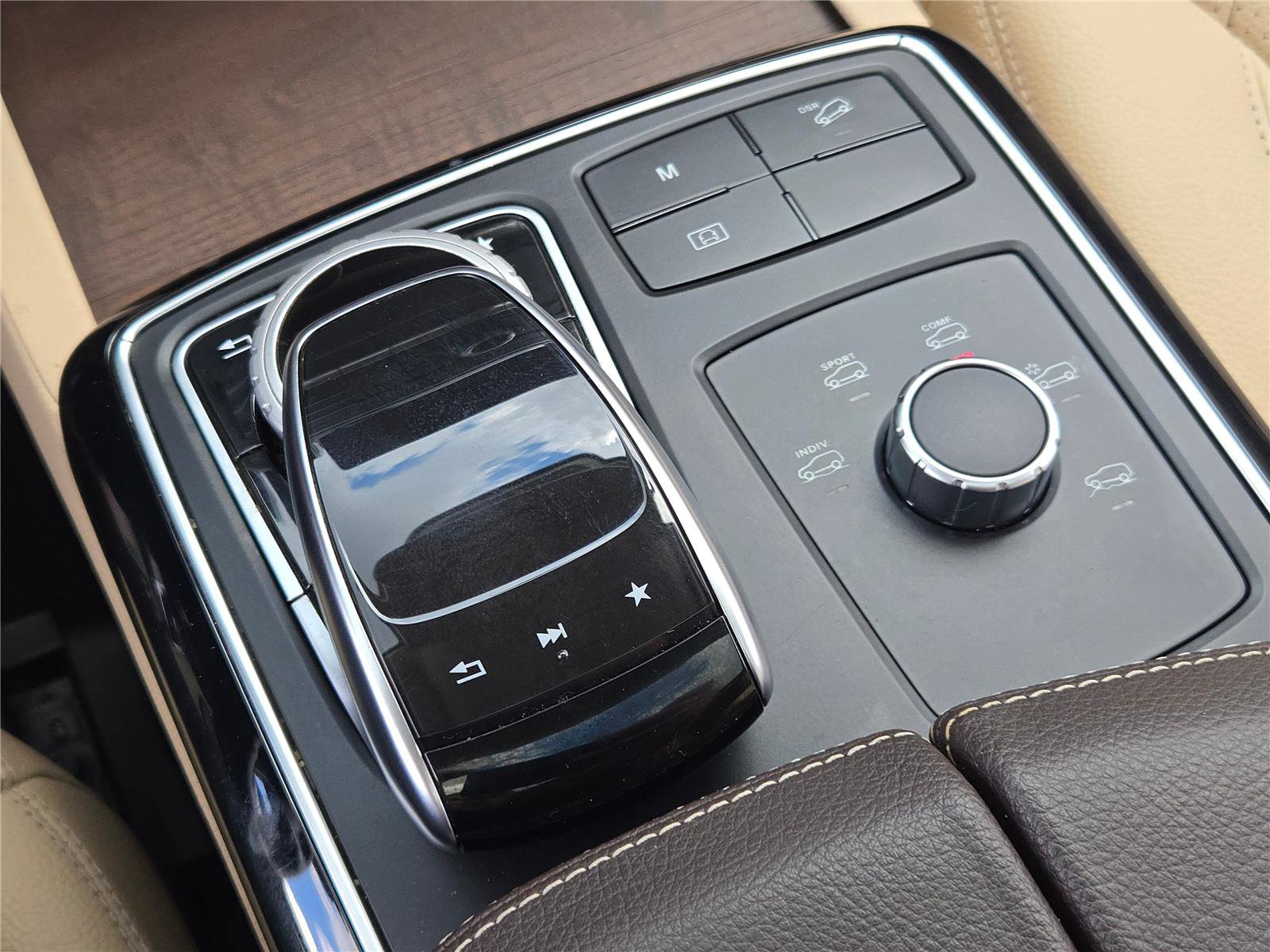 Used 2018 Mercedes-Benz GLE 350 4MATIC image 34