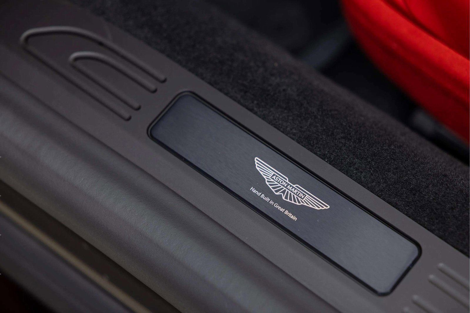 New 2026 Aston Martin V8 Vantage Roadster image 30