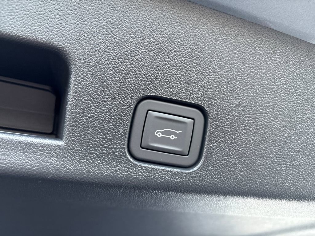 New 2026 GMC Acadia AT4 w/ Super Cruise Package image 51