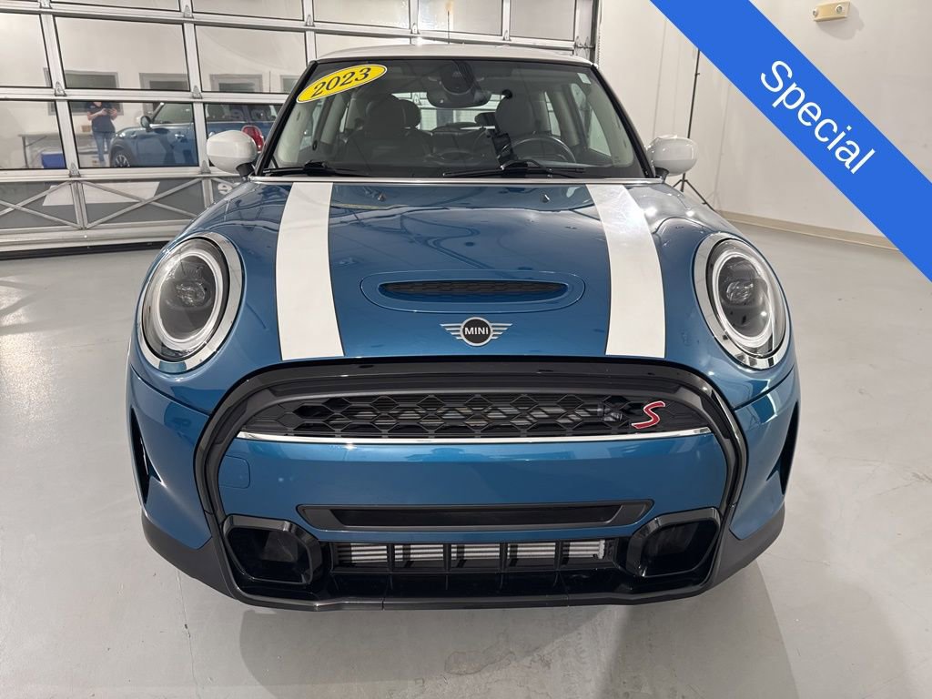 Used 2023 MINI Cooper S image 2