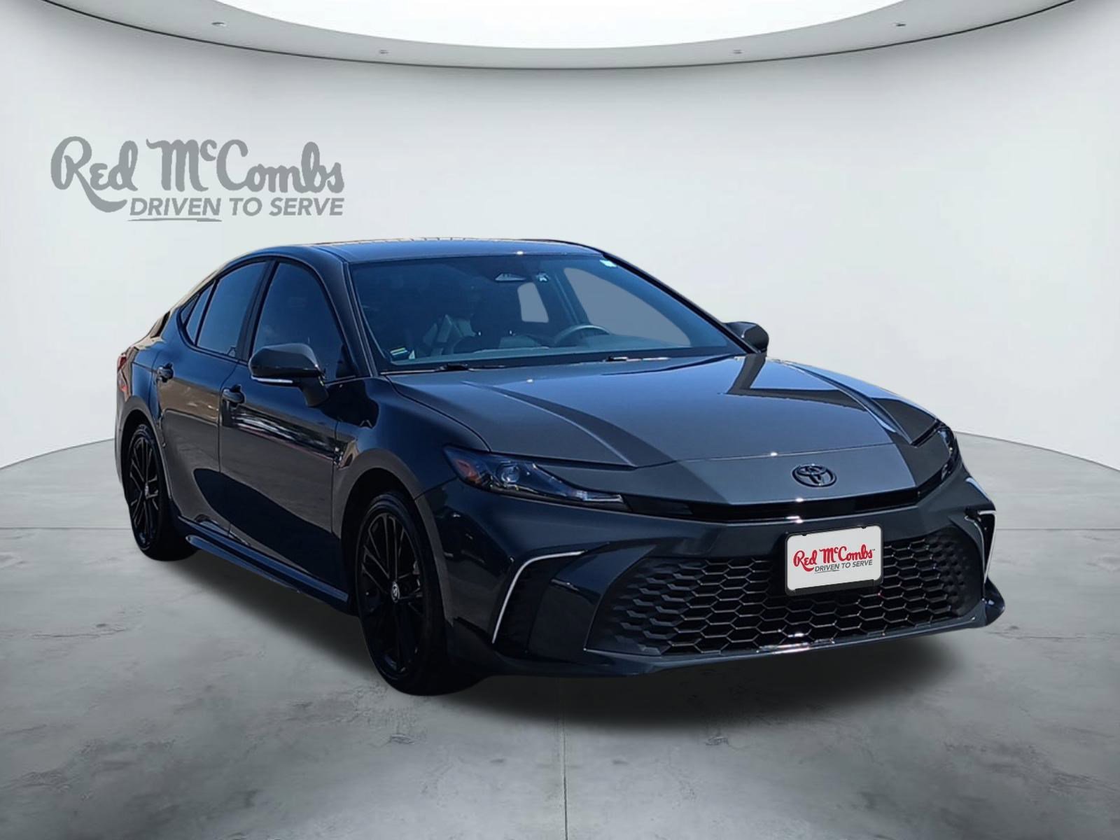 Used 2025 Toyota Camry SE image 7