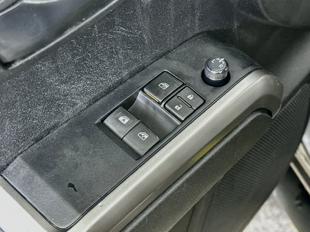 Used 2022 Toyota Tacoma SR5 RWD image 22