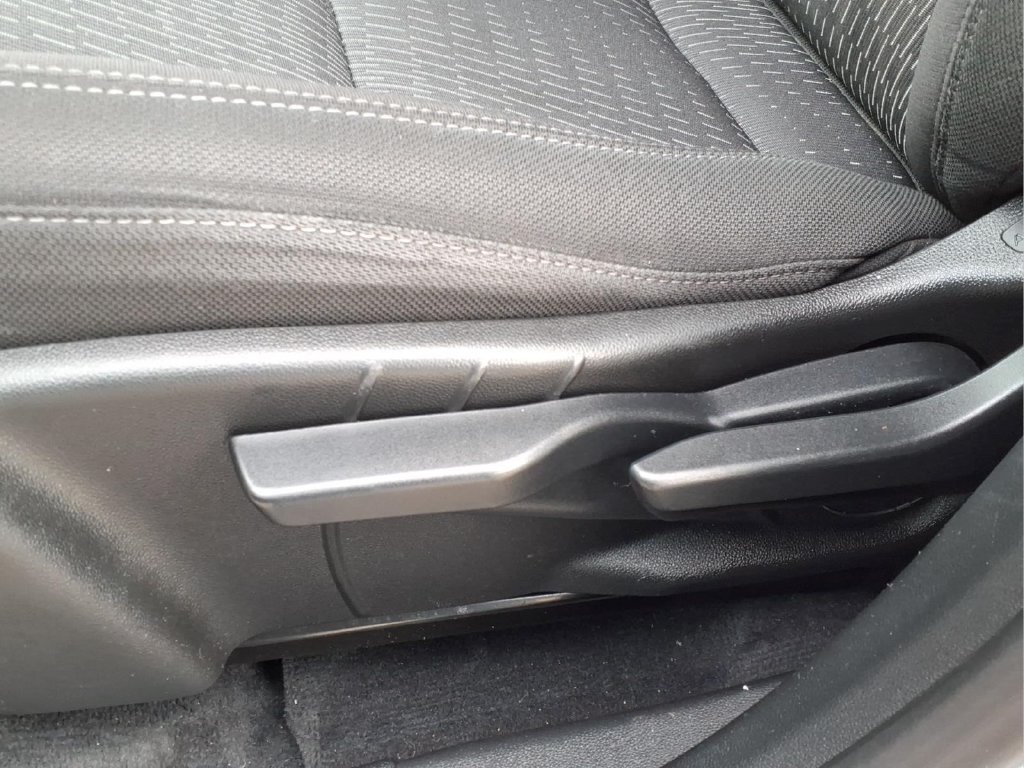 Used 2025 Chevrolet Equinox LT w/ Midnight Edition FWD image 14
