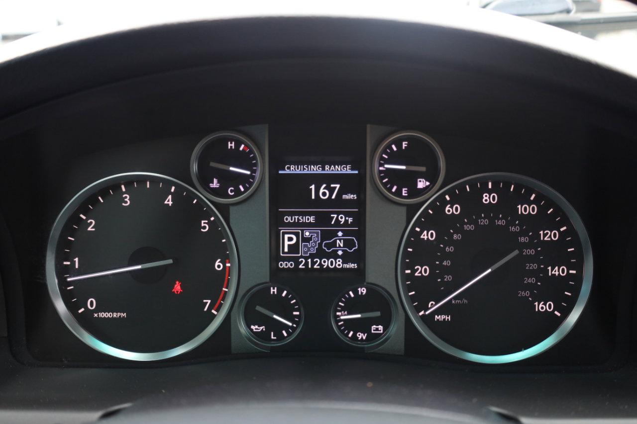 Used 2013 Lexus LX 570 4WD image 9