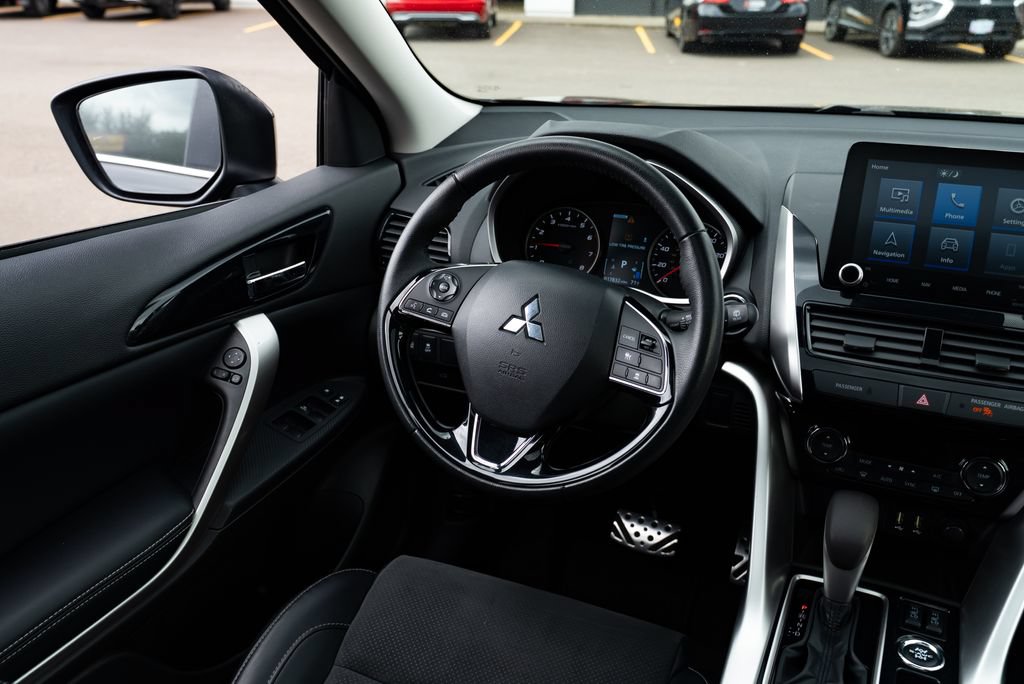 Used 2024 Mitsubishi Eclipse Cross SE AWD/4WD image 9