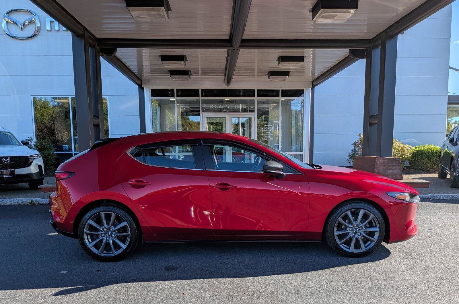 Used 2022 MAZDA MAZDA3 s FWD image 5