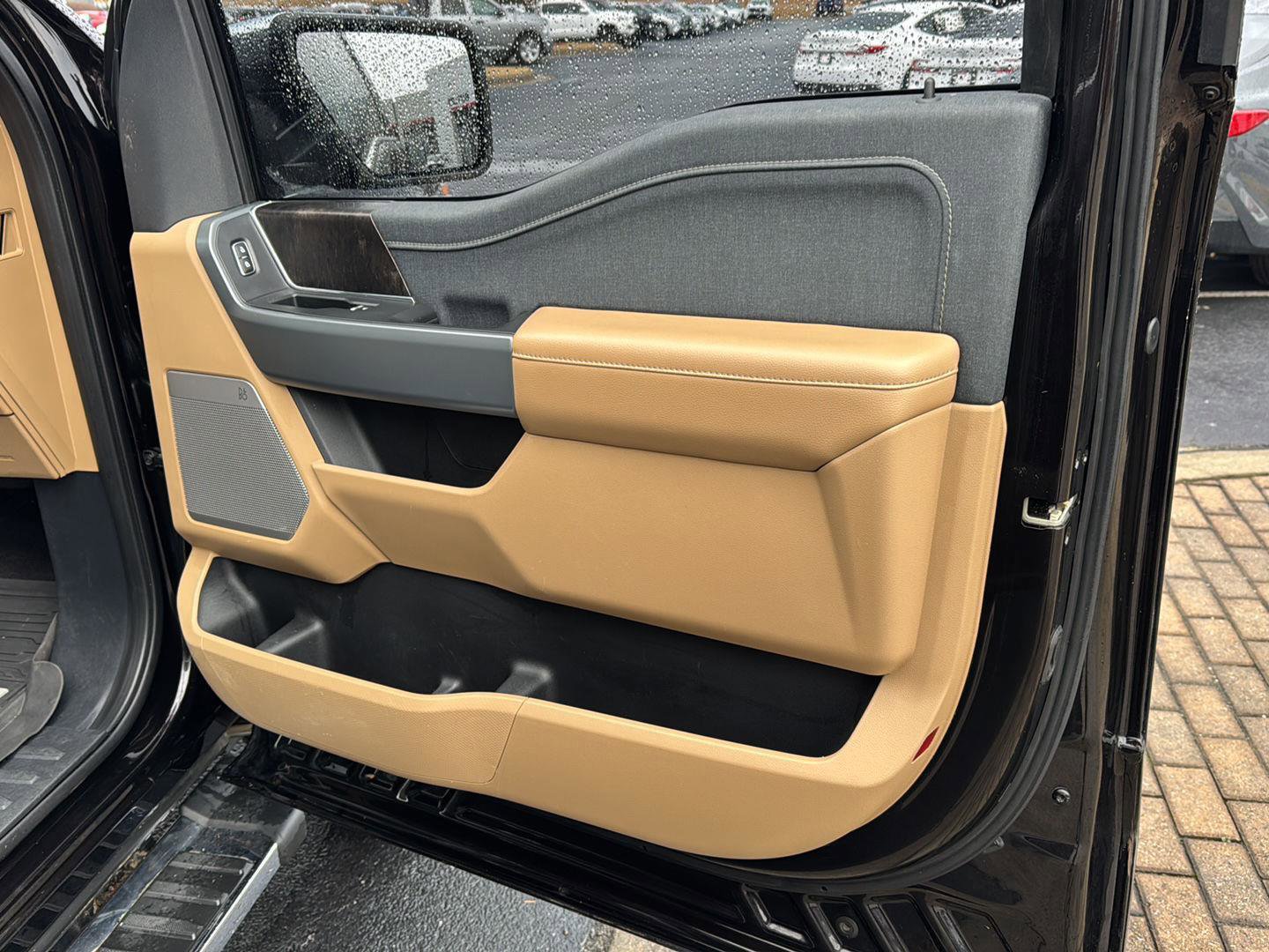 Used 2021 Ford F150 Lariat image 12