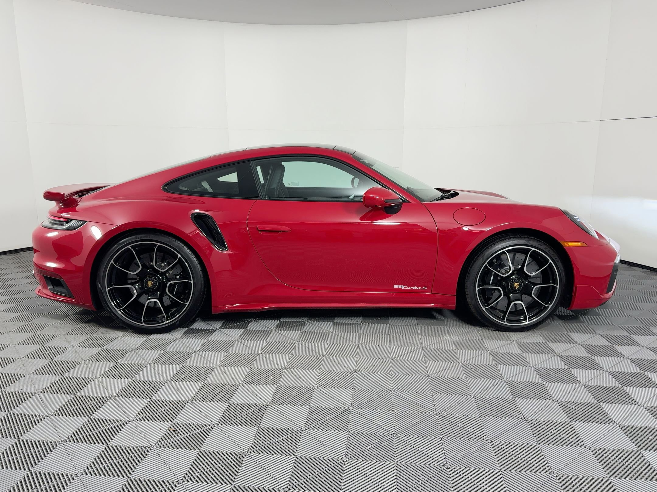 Certified 2025 Porsche 911 Turbo AWD/4WD image 8