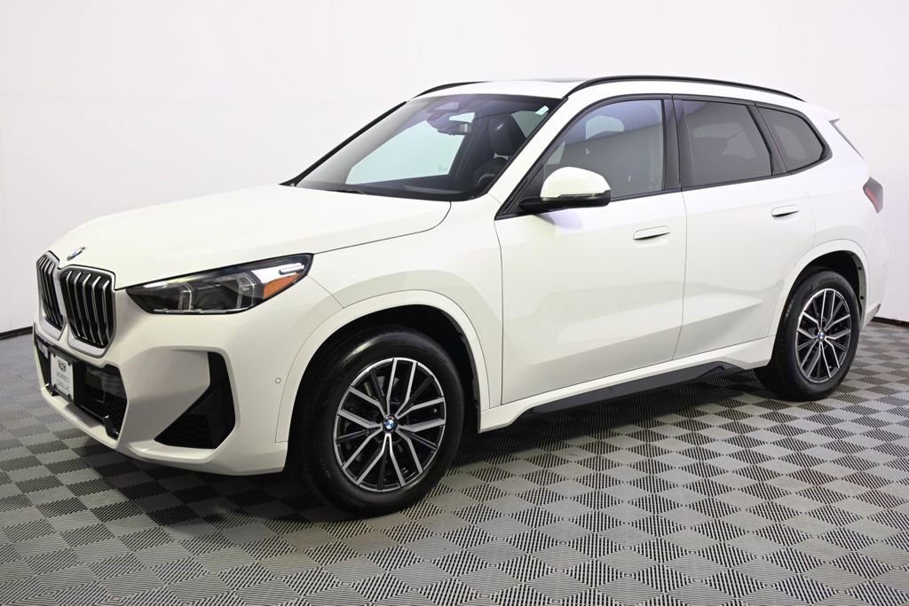Used 2025 BMW X1 xDrive28i w/ M Sport Package AWD/4WD image 2