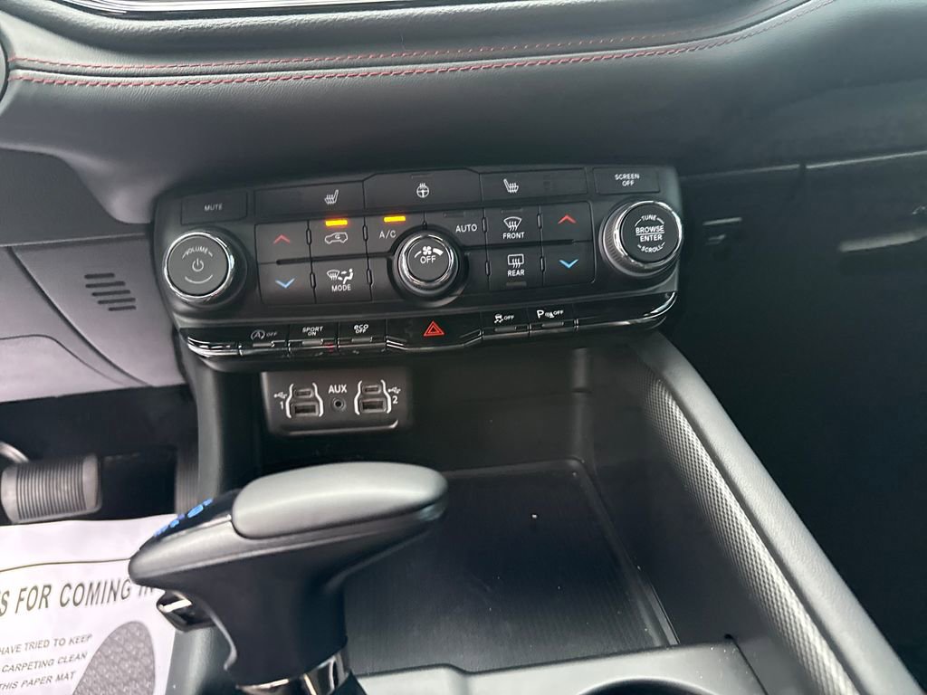 Used 2025 Dodge Durango GT w/ Blacktop Package image 23
