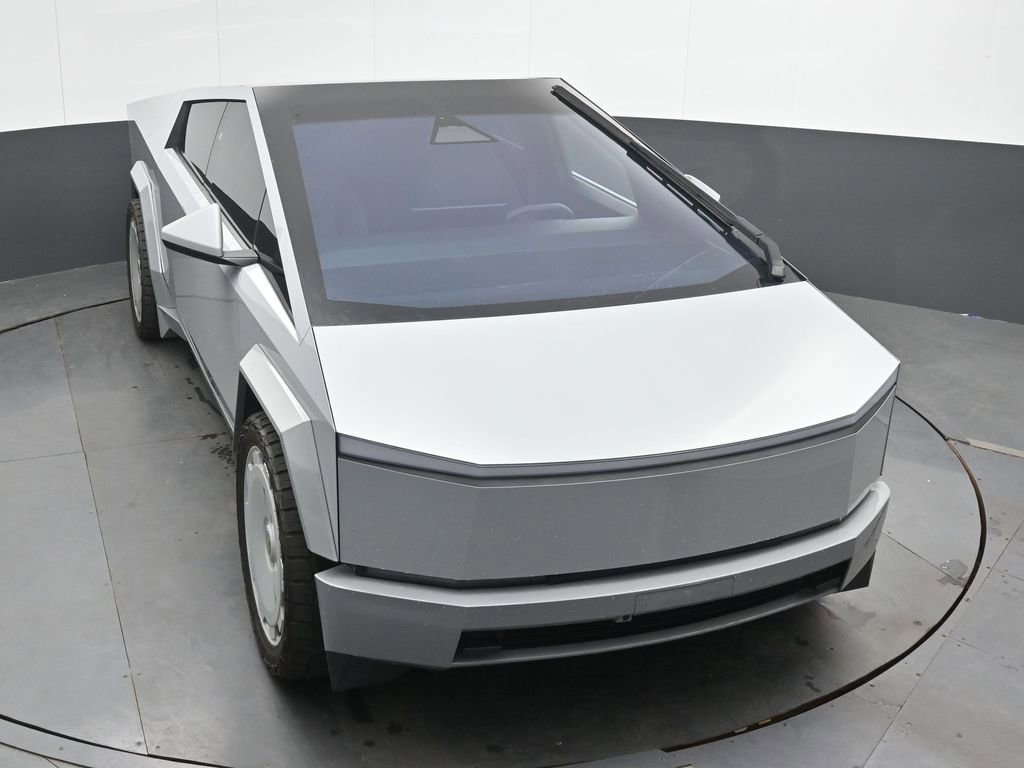 Used 2024 Tesla Cybertruck AWD Crew Cab image 34