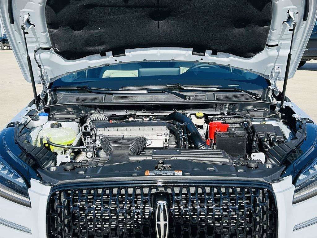 New 2026 Lincoln Corsair Premiere image 47