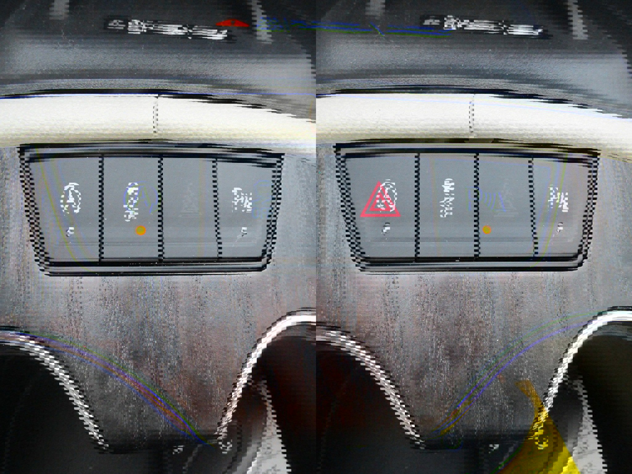 Used 2023 GMC Acadia Denali w/ Denali Ultimate Package image 35