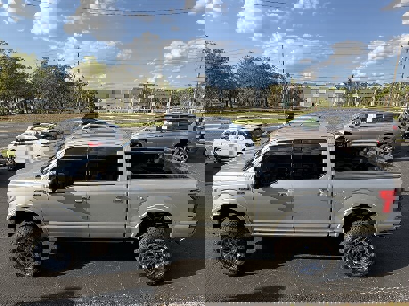 Used 2018 Ford F150 Lariat w/ Equipment Group 502A Luxury image 10