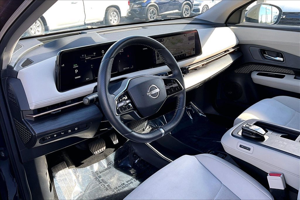 Used 2023 Nissan Ariya AWD image 18