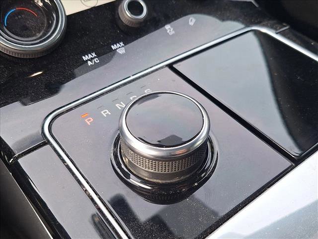 Used 2018 Land Rover Range Rover Velar R-Dynamic HSE image 14