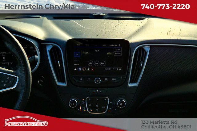 Used 2024 Chevrolet Malibu LT image 10