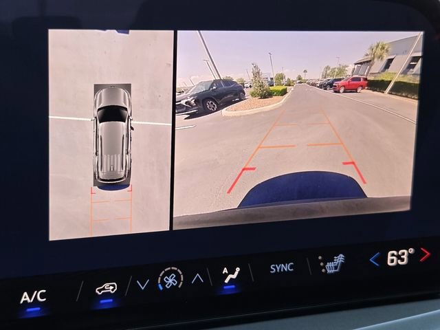 Used 2026 Chevrolet Traverse LT w/ Midnight/Sport Edition image 21