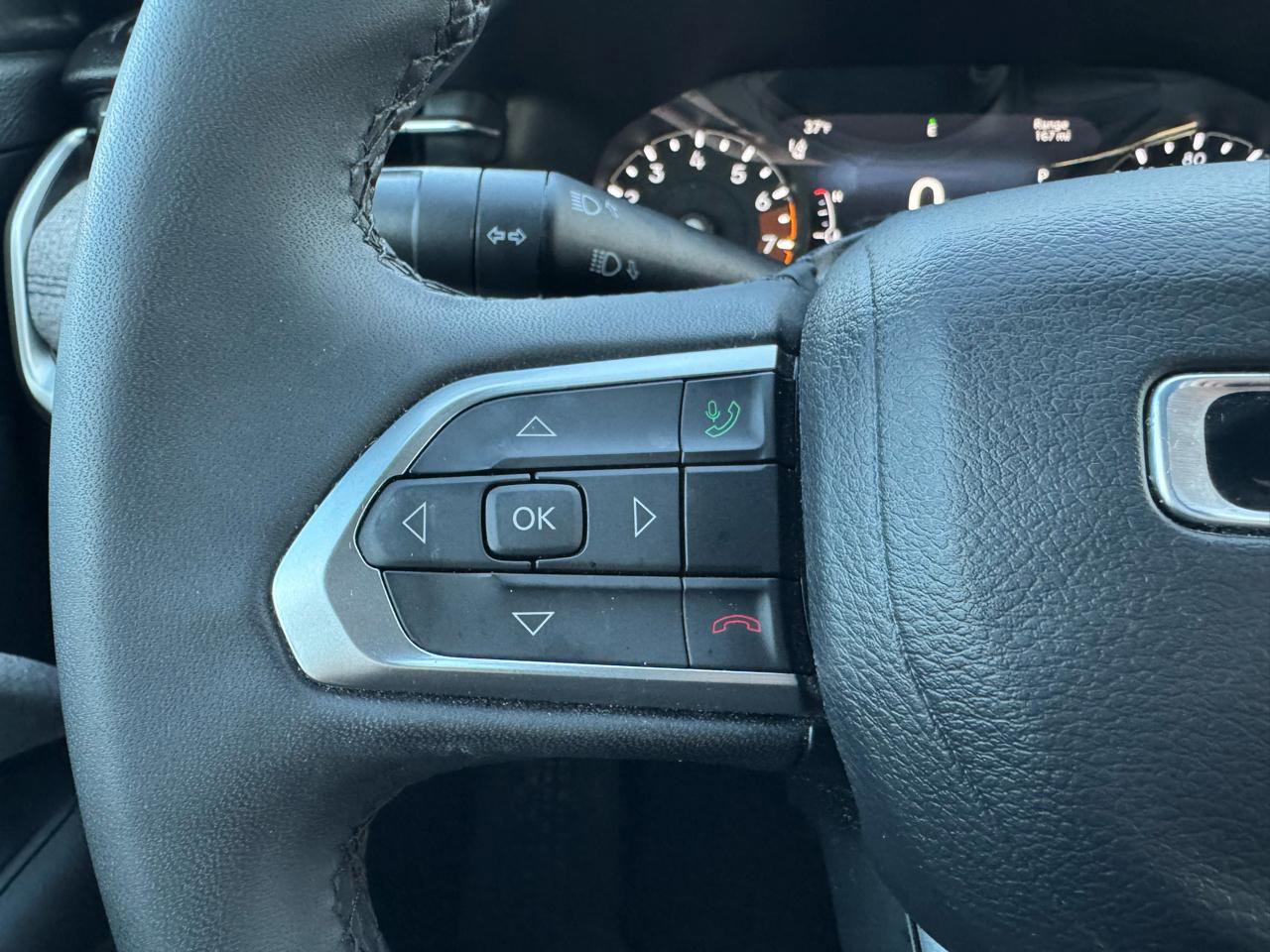 Used 2024 Jeep Compass Latitude w/ Sun and Sound Group image 19