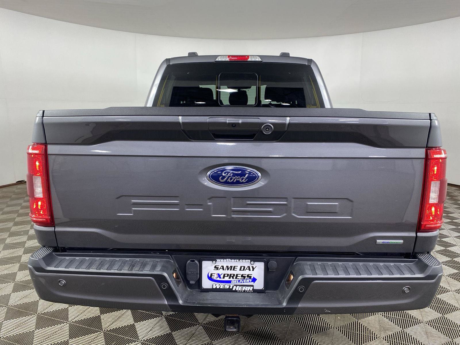 Used 2022 Ford F150 XLT w/ Equipment Group 302A High AWD/4WD image 6