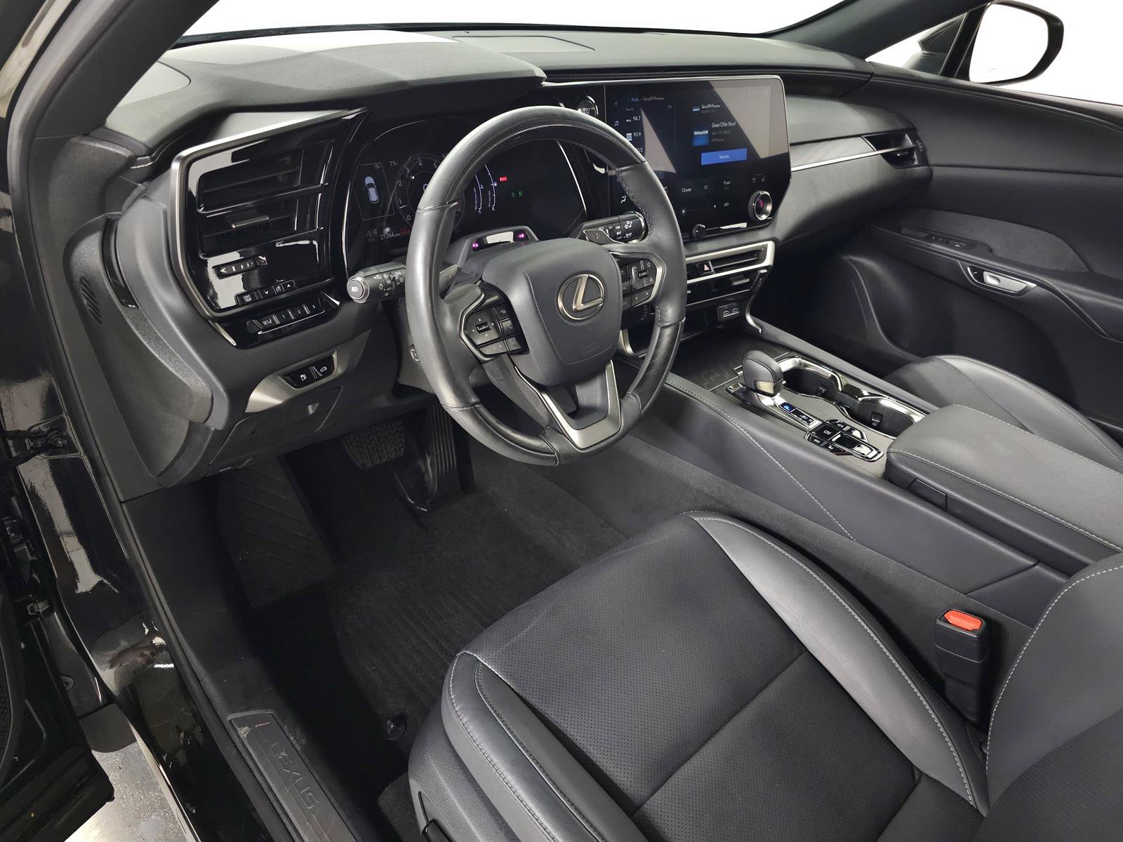 Certified 2023 Lexus RX 350 Premium w/ Cold Area Package AWD/4WD image 15
