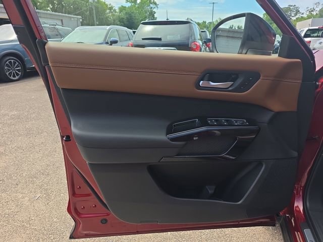 New 2026 Nissan Pathfinder Platinum AWD/4WD image 13