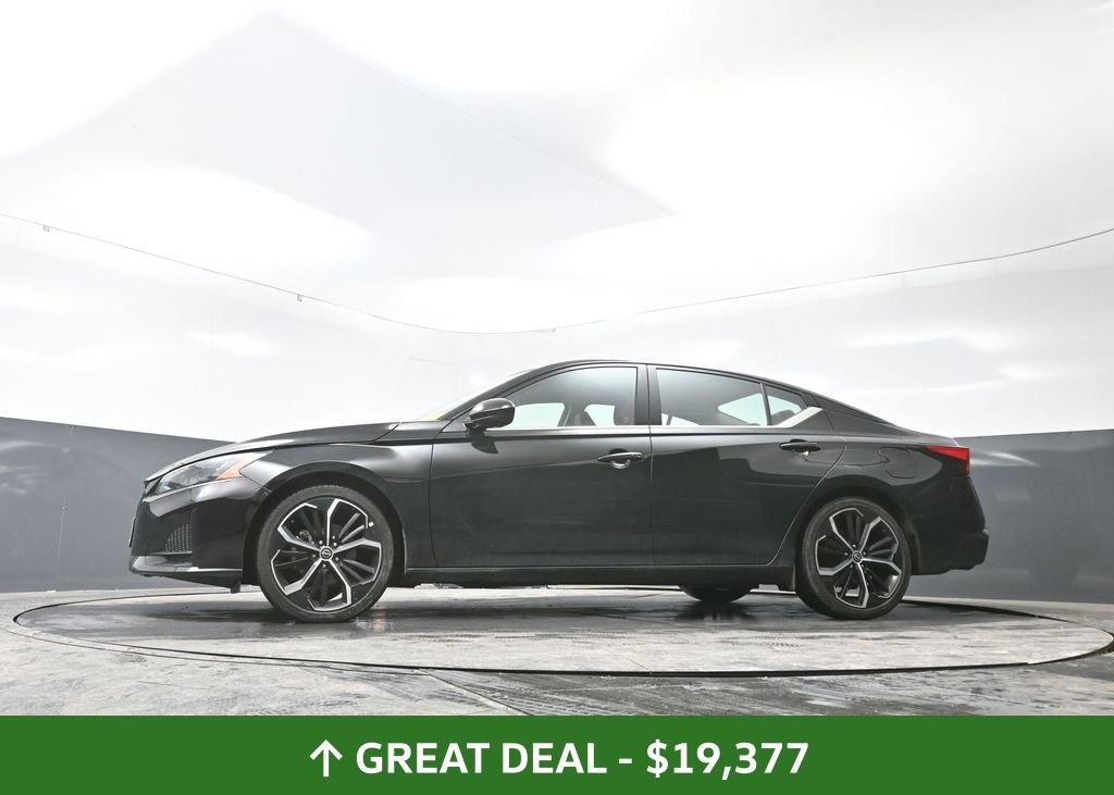 Used 2024 Nissan Altima 2.5 SR image 32