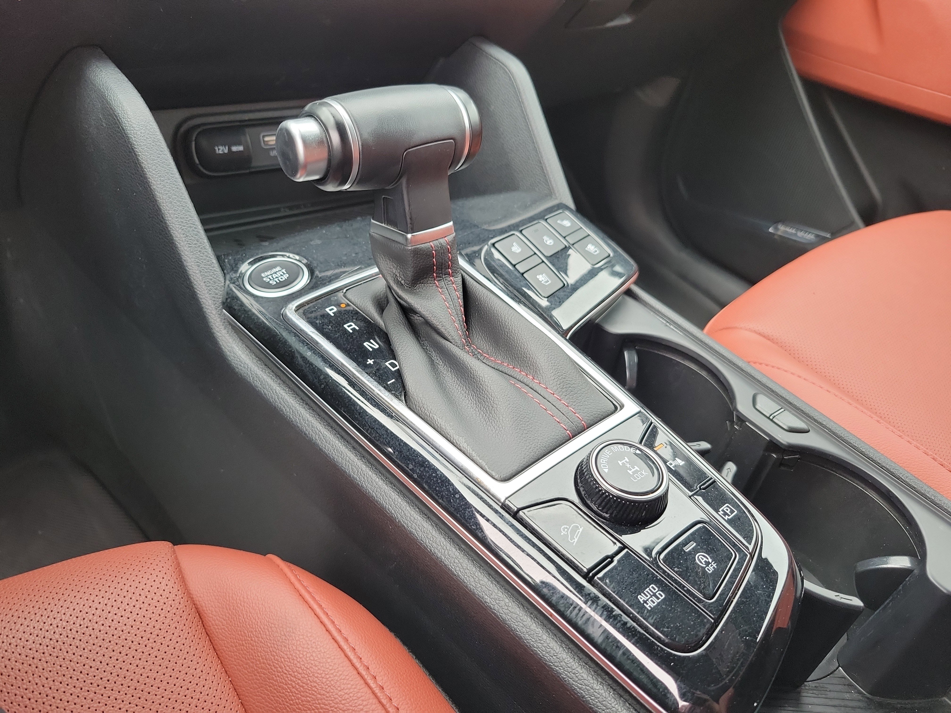 Used 2024 Kia Sportage SX image 12