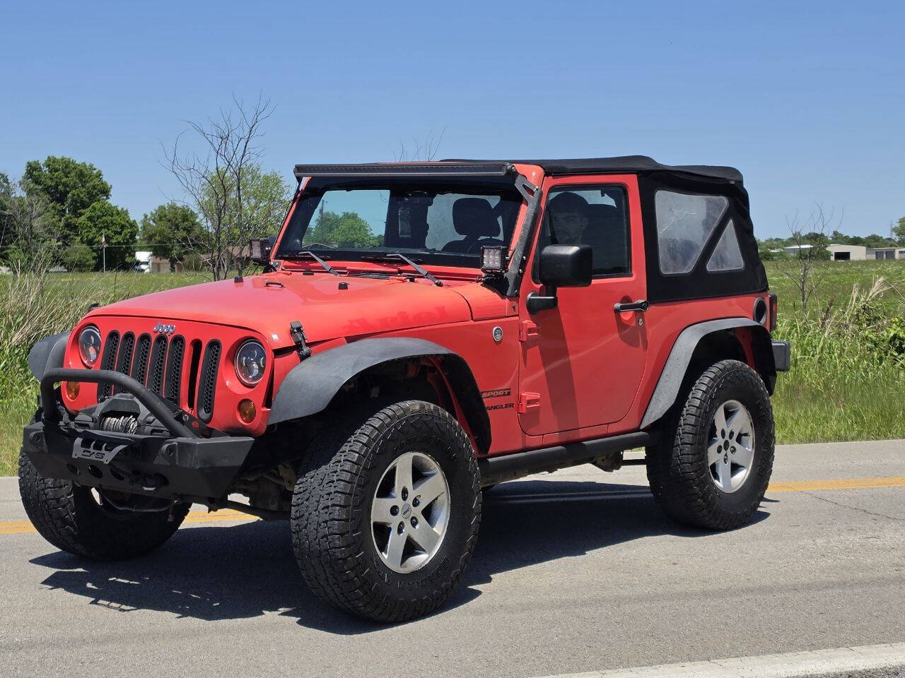Used 2013 Jeep Wrangler Sport AWD/4WD image 2