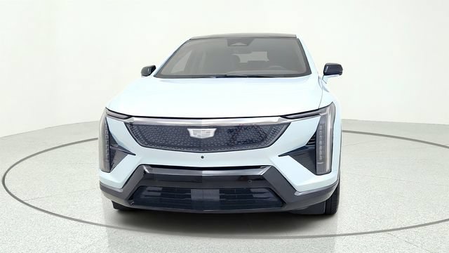 Used 2025 Cadillac Optiq Sport 1 AWD/4WD image 3