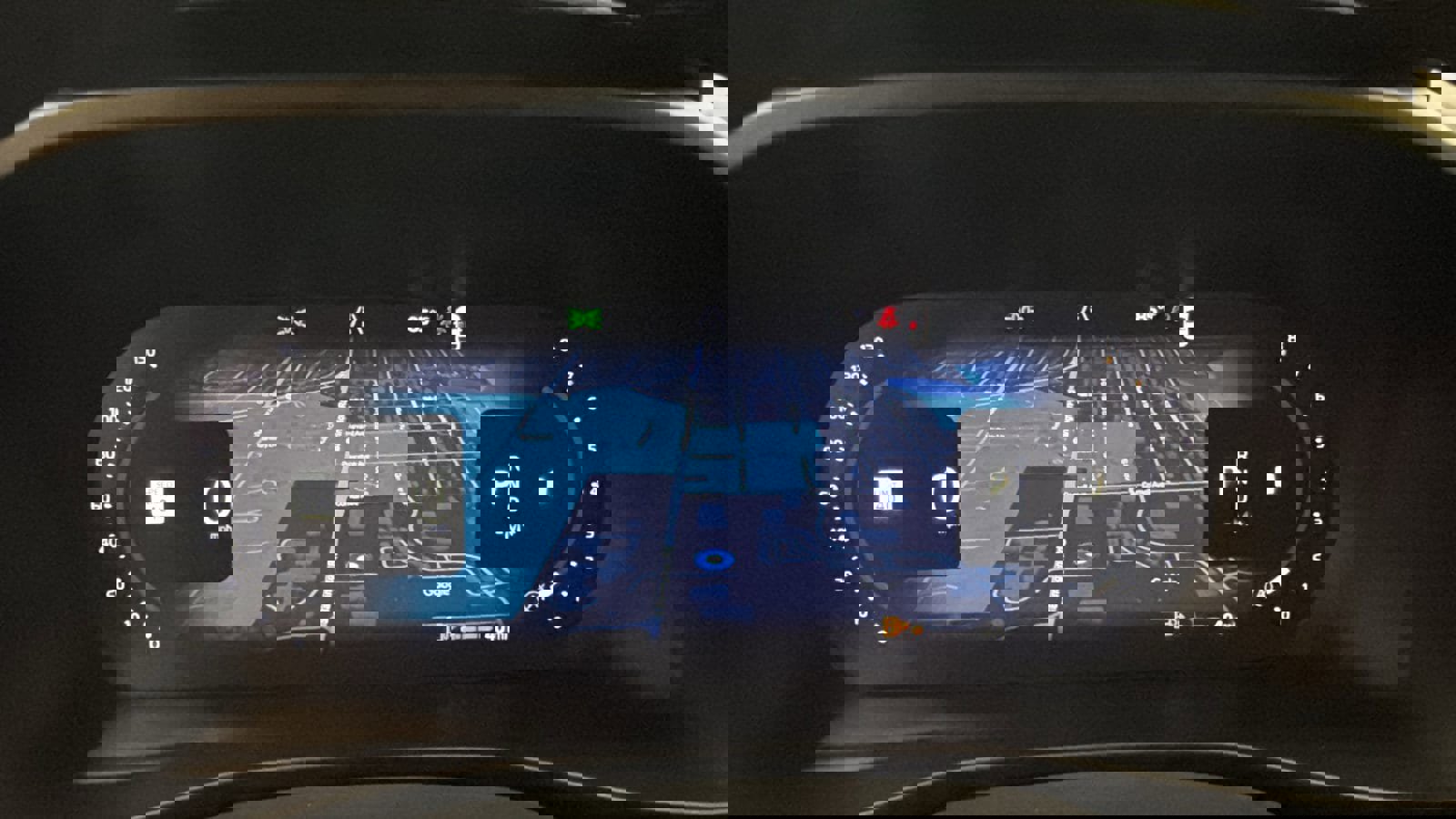 Used 2026 Volvo XC40 B5 Plus w/ Protection Package Premier image 15