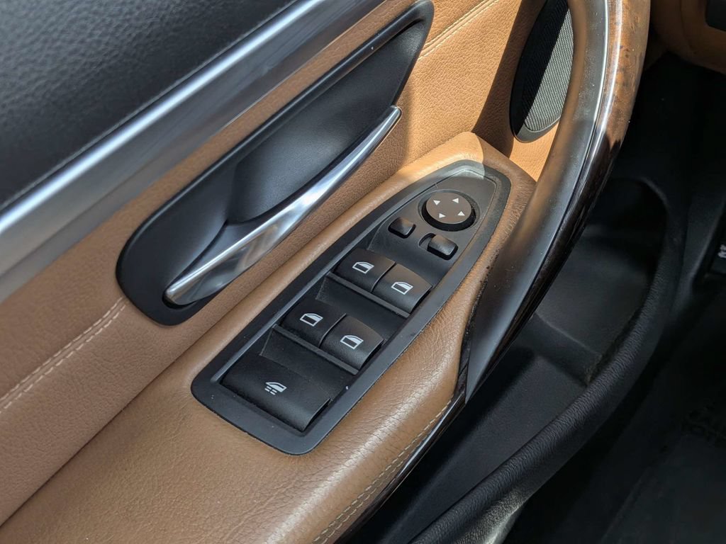 Used 2015 BMW 428i Convertible RWD image 18