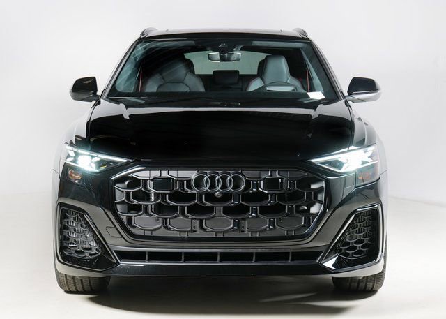 New 2026 Audi SQ8 Prestige image 8