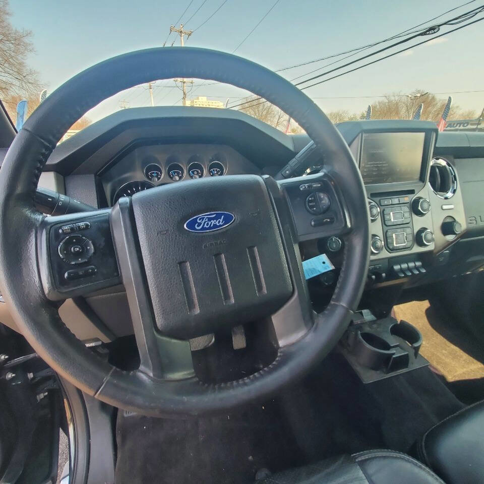 Used 2016 Ford F250 Lariat w/ Chrome Package image 13