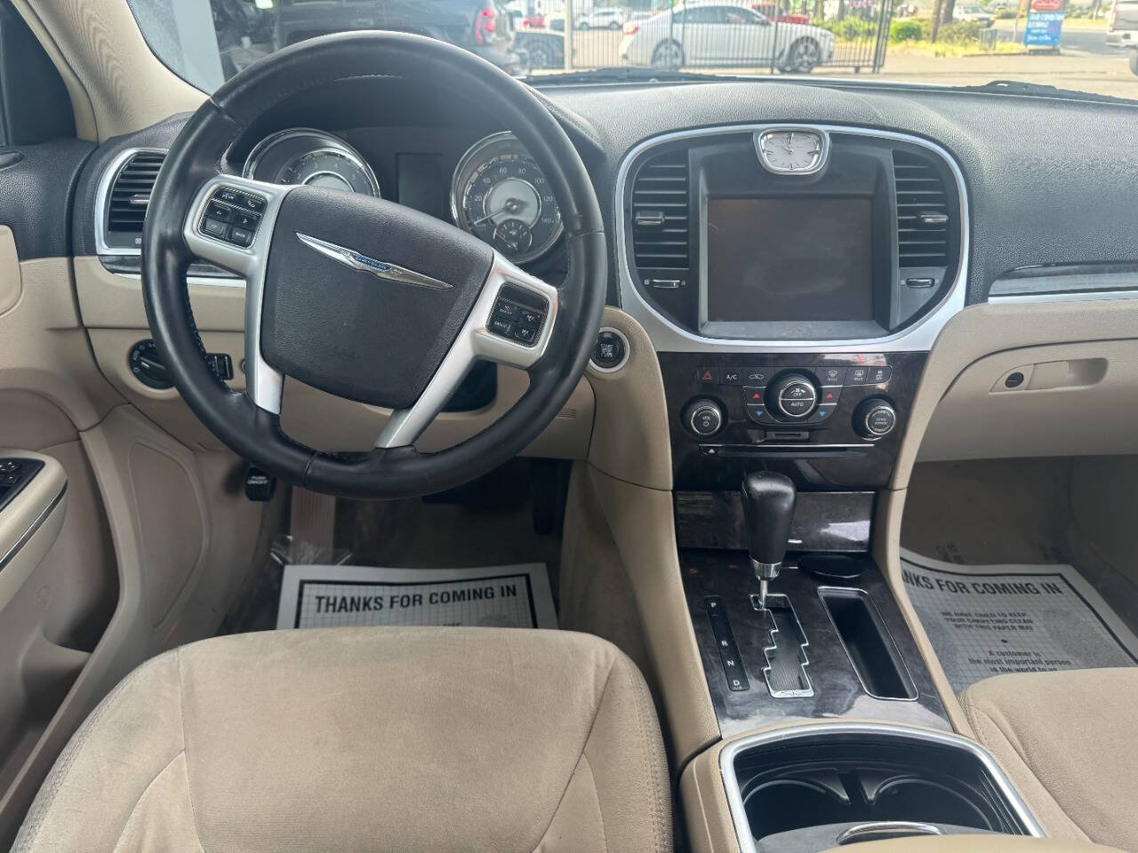 Used 2011 Chrysler 300 RWD image 14