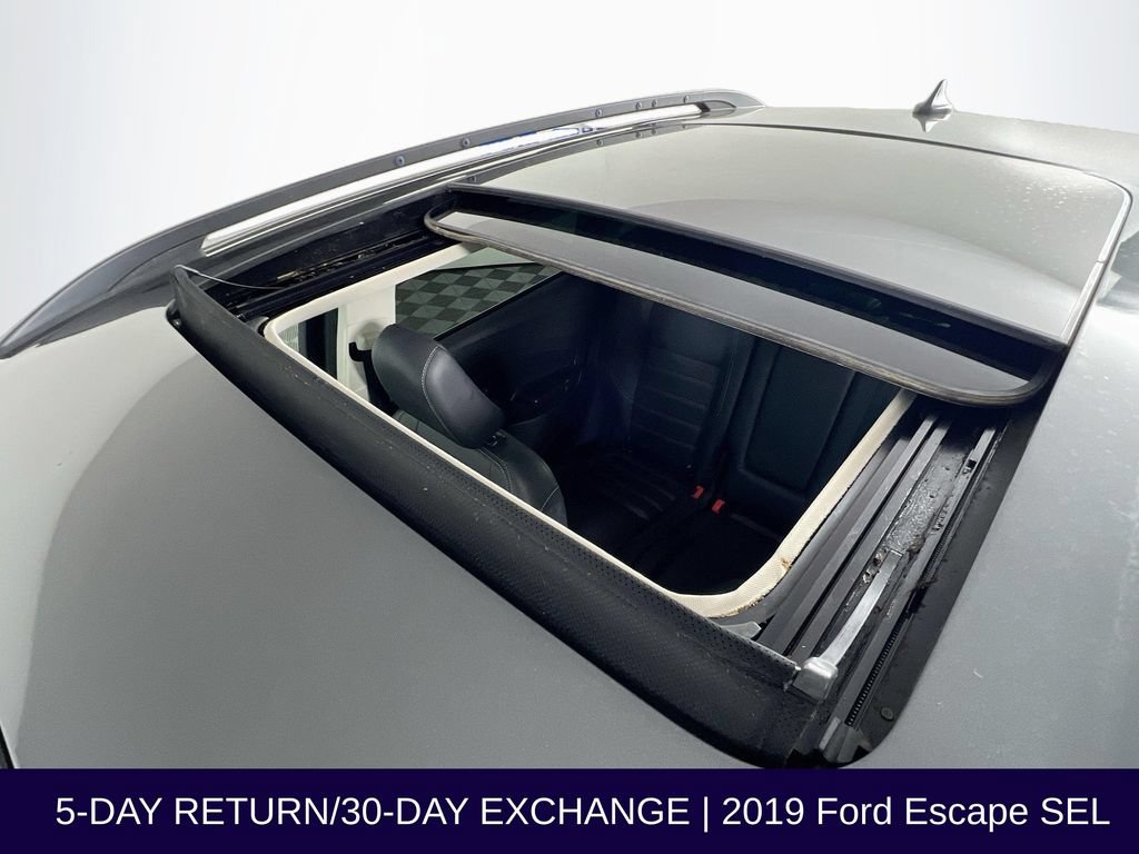 Used 2019 Ford Escape SEL FWD image 17