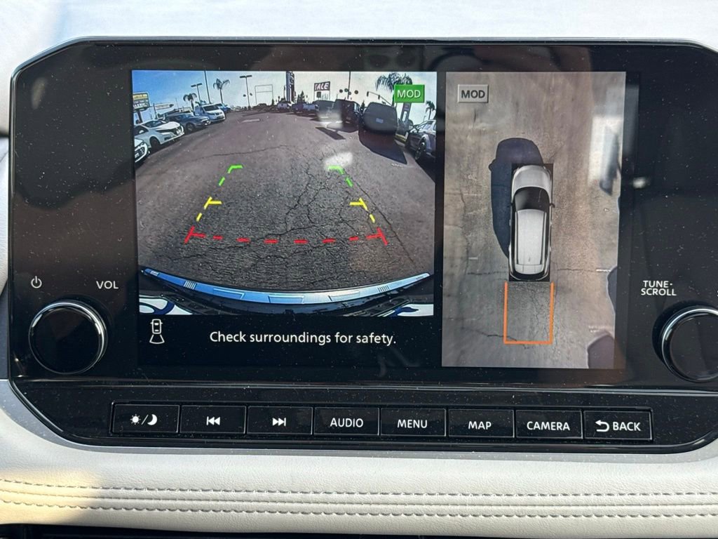 Used 2023 Nissan Rogue SL w/ SL Premium Package image 32