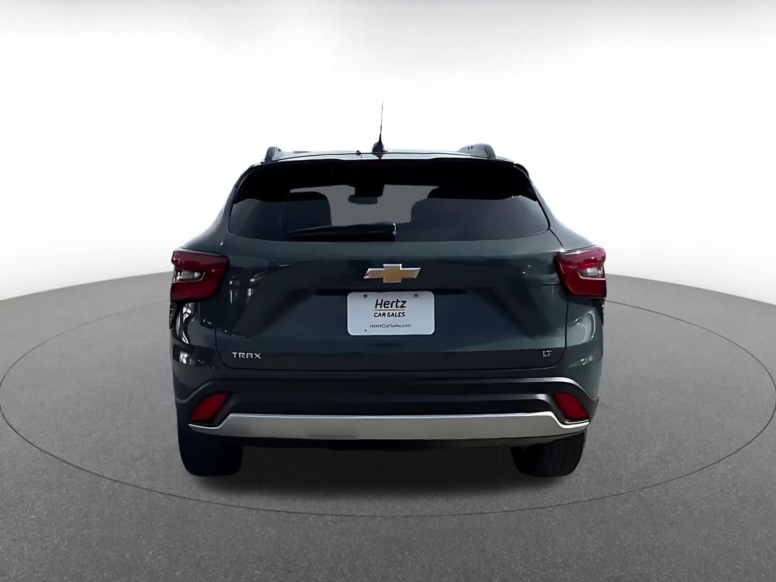 Used 2025 Chevrolet Trax LT w/ LT Convenience Package FWD image 12