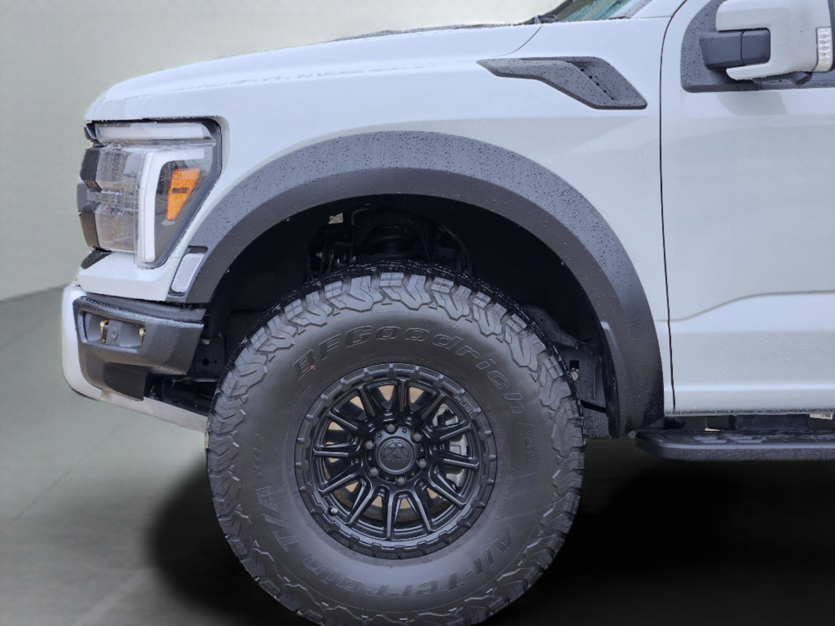 Used 2024 Ford F150 Raptor AWD/4WD image 30