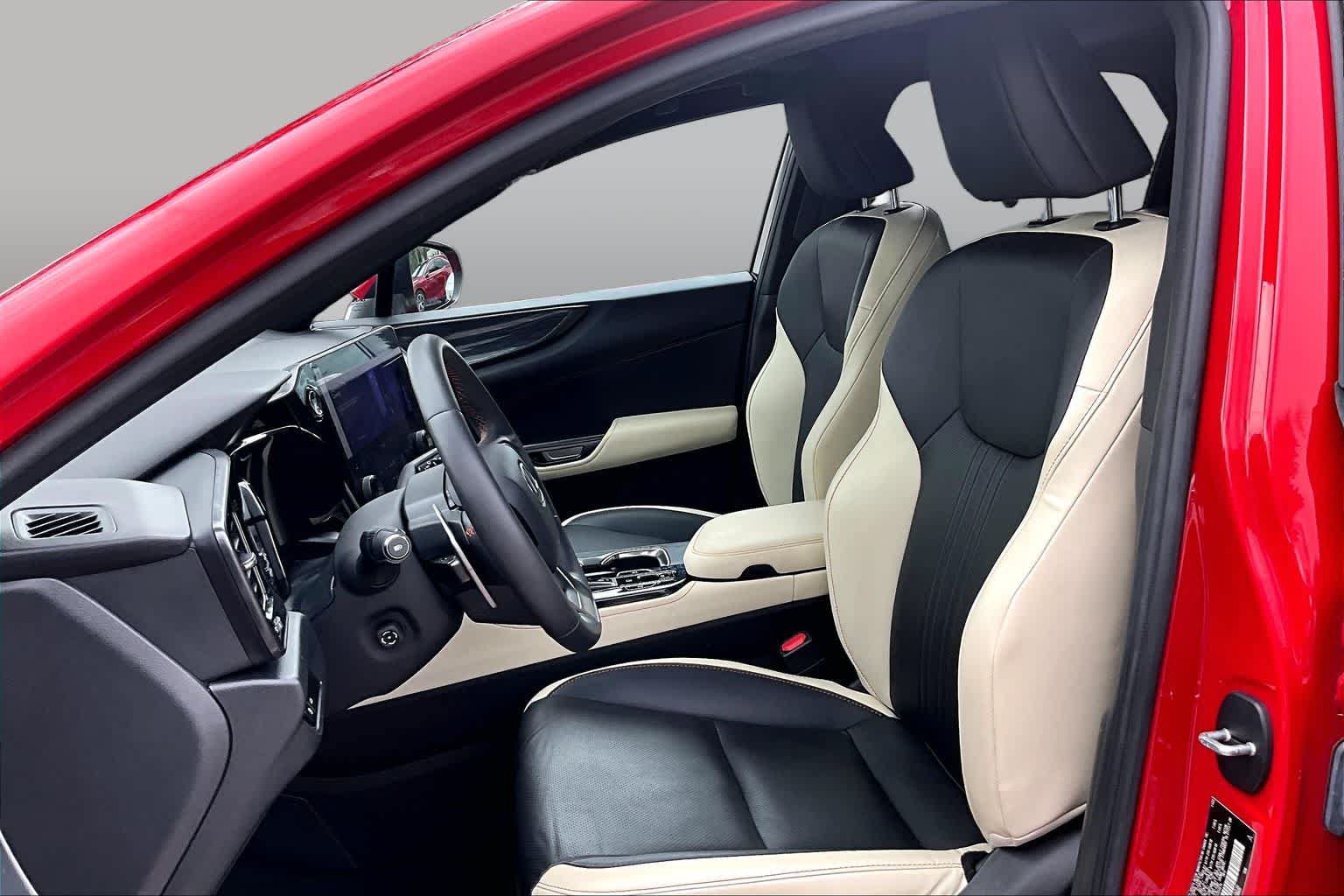 Used 2023 Lexus NX 250 FWD w/ Cold Area Package image 8