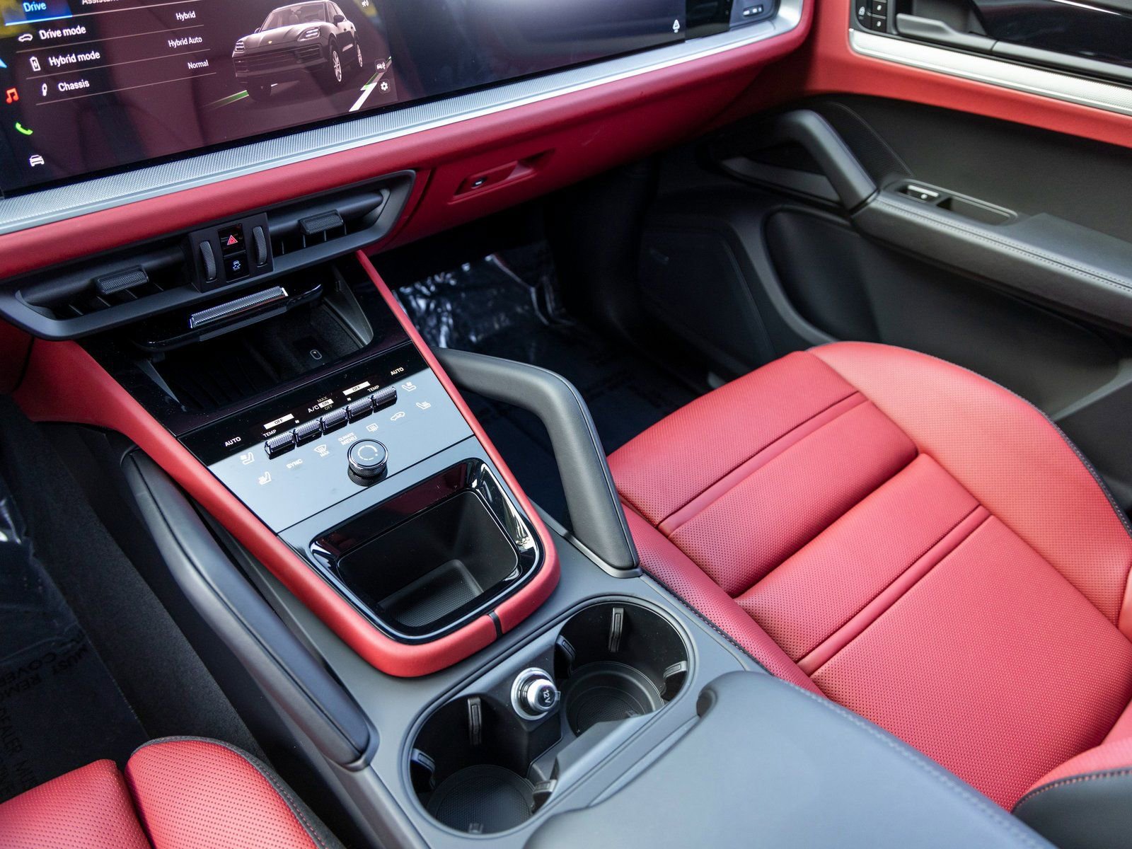 New 2026 Porsche Cayenne E-Hybrid image 40