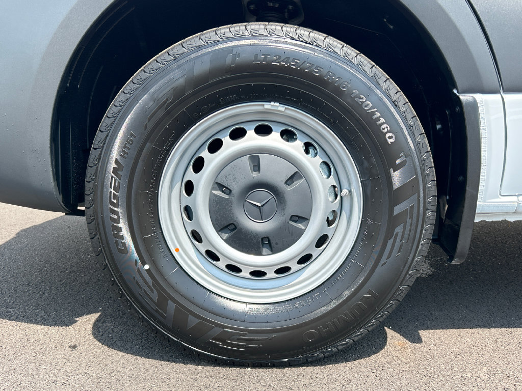 New 2026 Mercedes-Benz Sprinter 2500 image 29