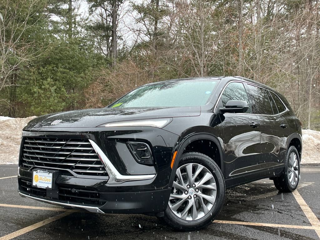 Used 2025 Buick Enclave Preferred image 1