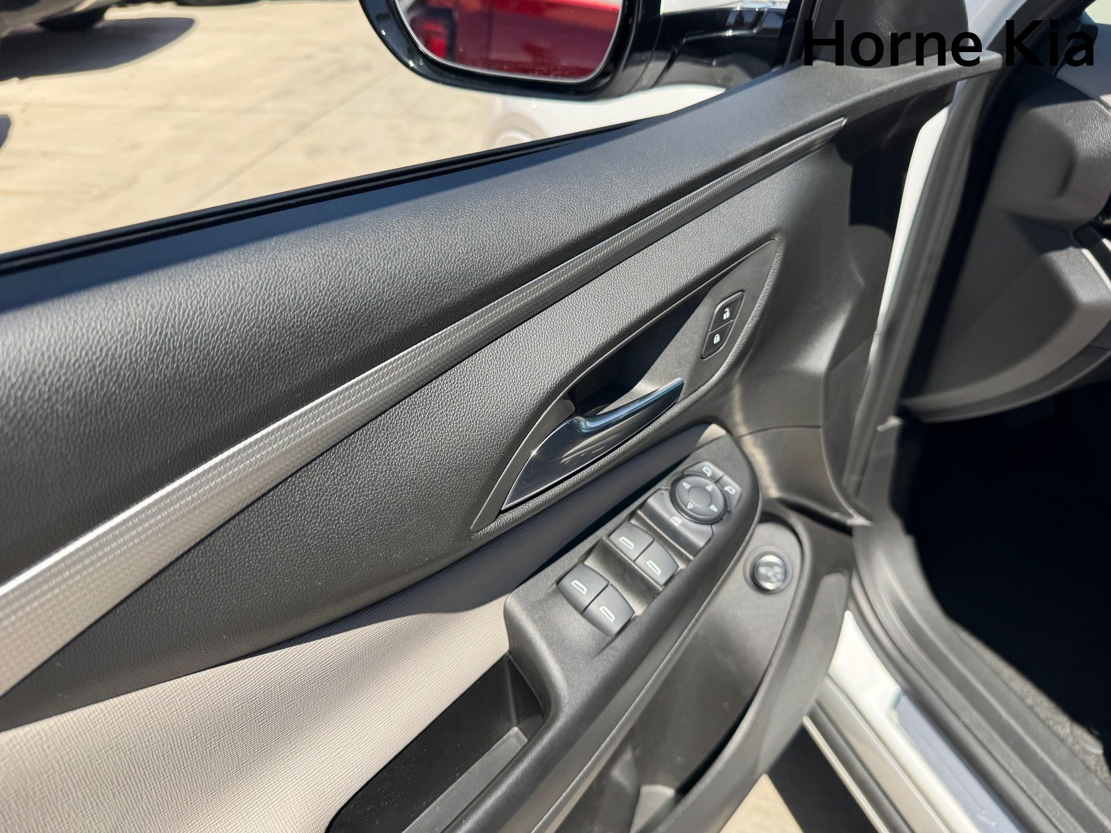 Used 2025 Buick Envista Avenir FWD image 12