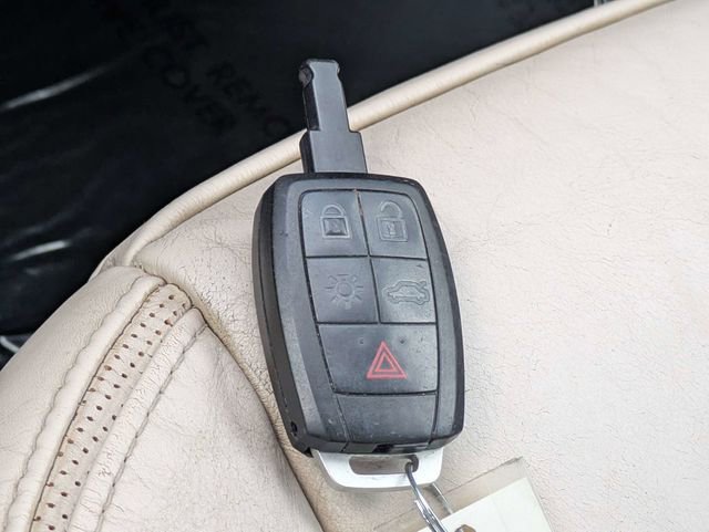 Used 2013 Volvo C70 T5 FWD image 27