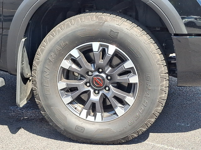 Certified 2023 Nissan Titan PRO-4X w/ Pro-4x Convenience Package AWD/4WD image 8