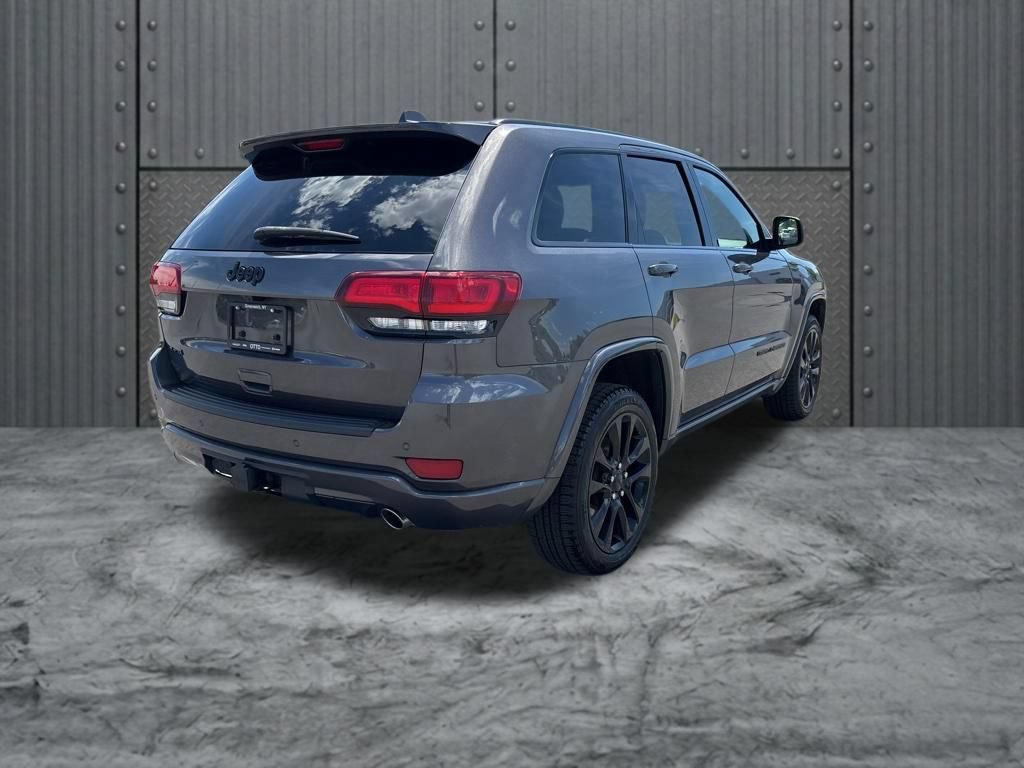 Used 2020 Jeep Grand Cherokee Altitude AWD/4WD image 7